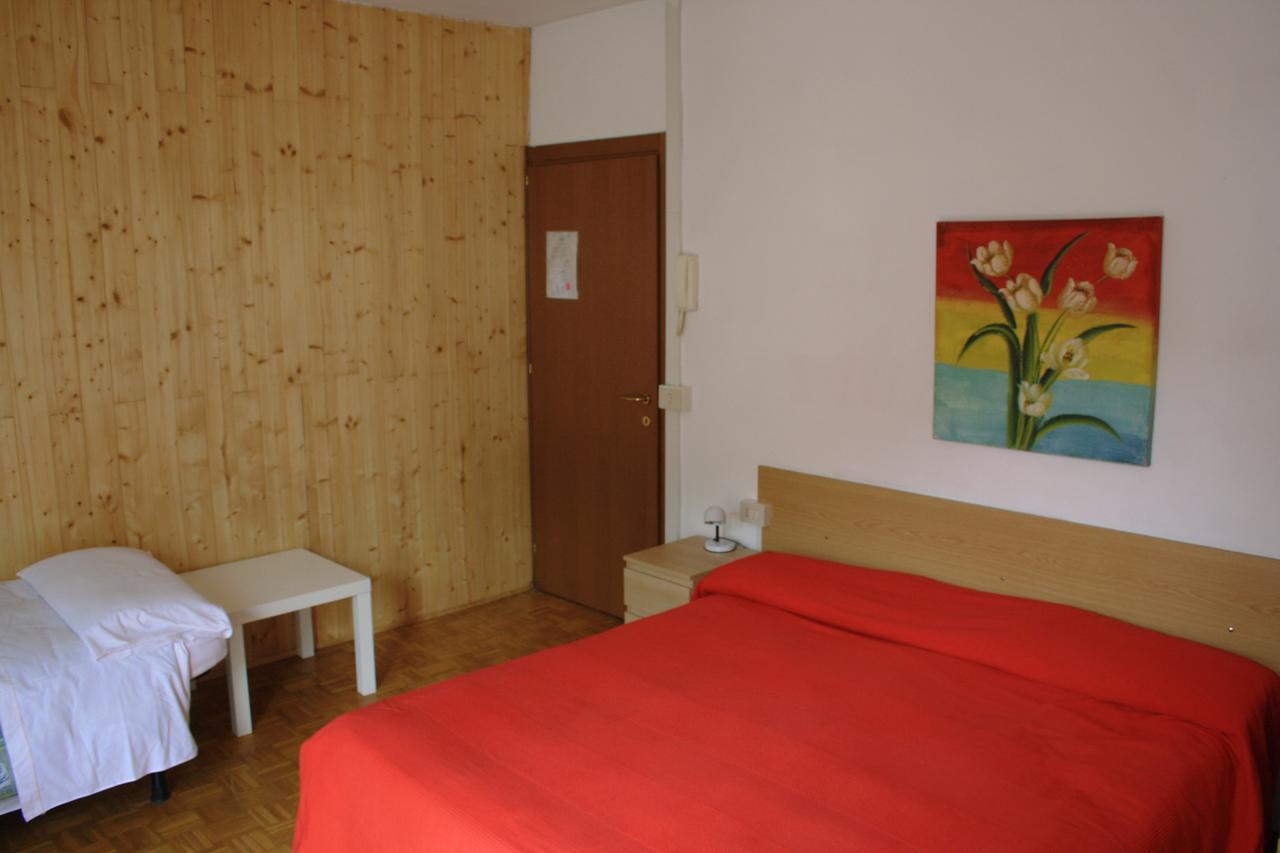 Albergo Della Posta Clusone Exterior foto